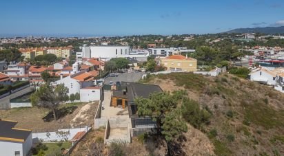 House T6 in Cascais e Estoril of 696 m²