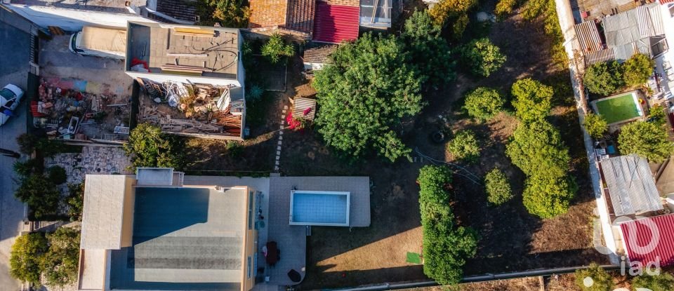 Casa de Cidade T5 em Quelfes de 222 m²