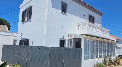 Casa T2 em Faro (Sé e São Pedro) de 89 m²