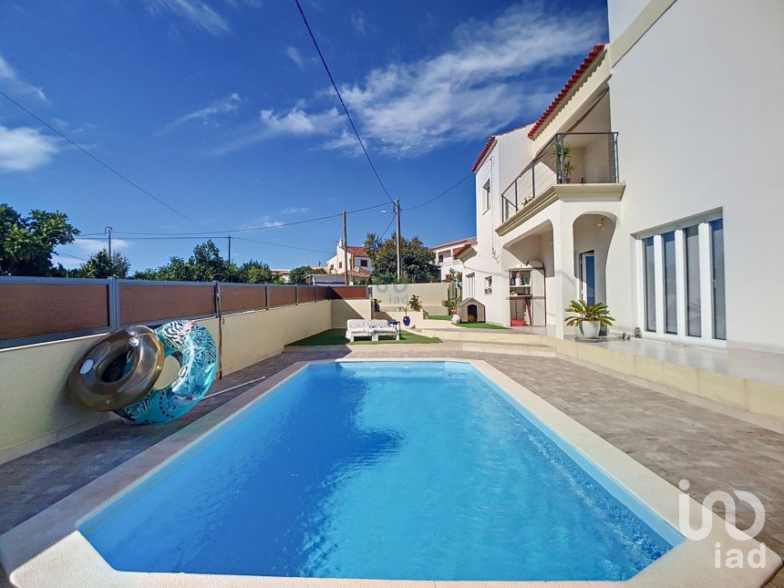 House T4 in Algoz e Tunes of 193 m²