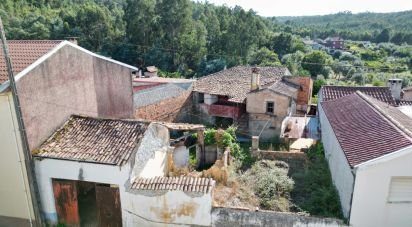 Maison traditionnelle T3 à Semide e Rio Vide de 174 m²