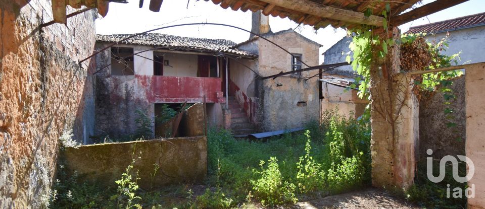 Maison traditionnelle T3 à Semide e Rio Vide de 174 m²