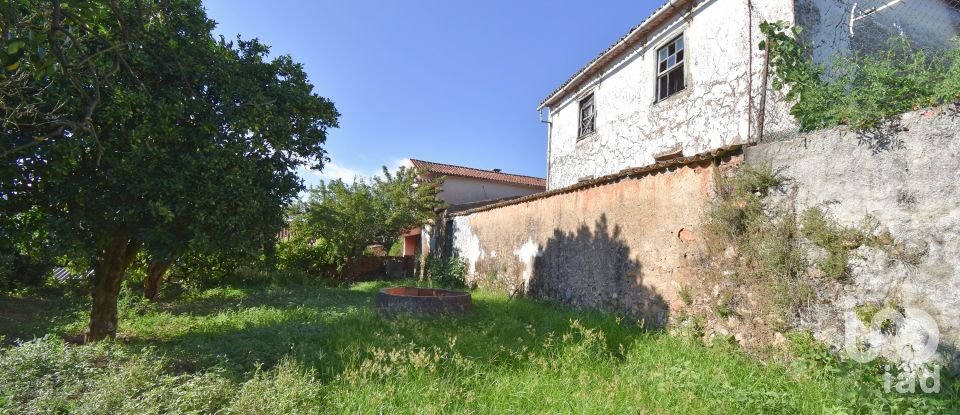 Maison traditionnelle T3 à Semide e Rio Vide de 174 m²