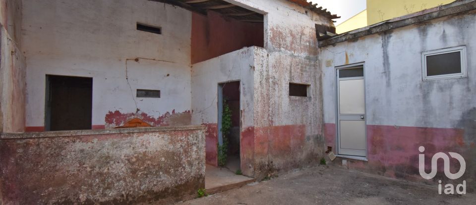 Casa tradicional T3 em Miranda do Corvo de 111 m²