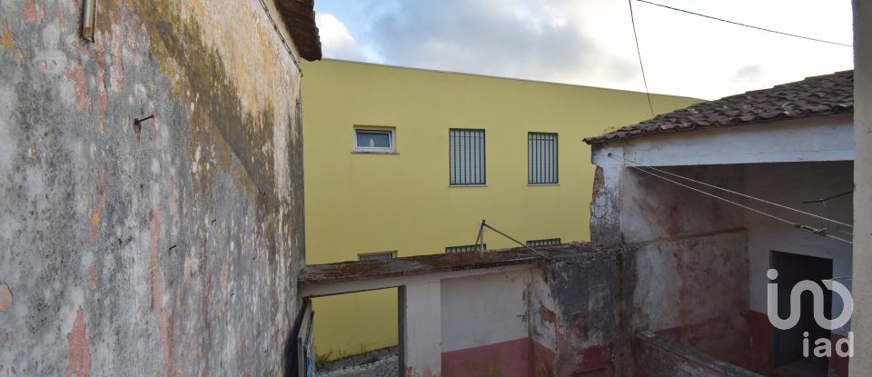 Casa tradicional T3 em Miranda do Corvo de 111 m²