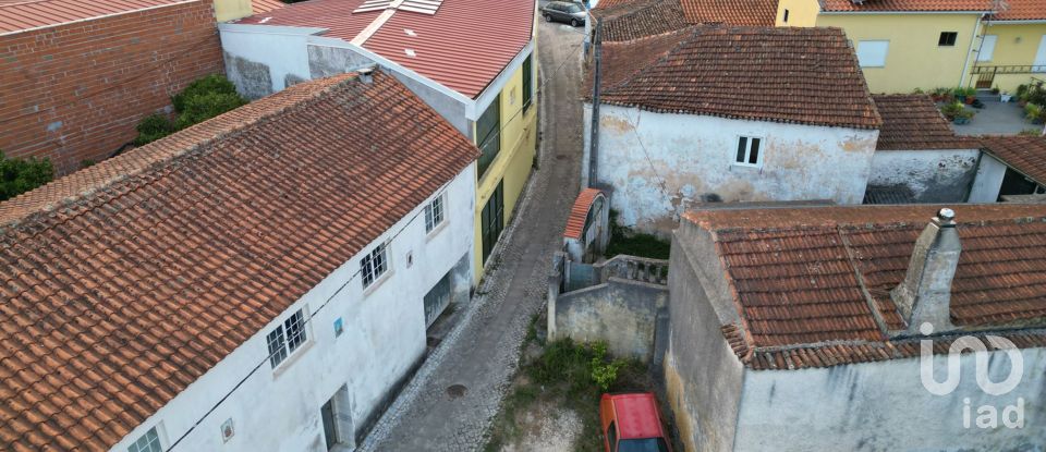 Casa tradicional T3 em Miranda do Corvo de 111 m²