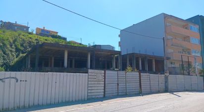 Prédio em Riba de Ave de 1 590 m²