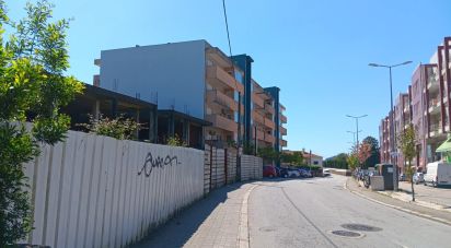 Prédio em Riba de Ave de 1 590 m²