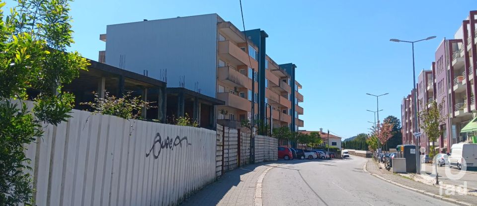 Block of flats in Riba de Ave of 1,590 m²