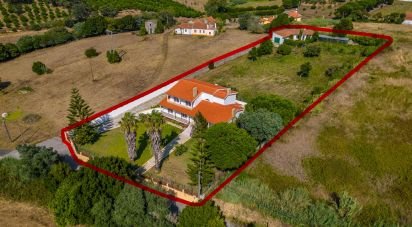 Maison traditionnelle T4 à Caldas da Rainha - Nossa Senhora do Pópulo, Coto e São Gregório de 484 m²