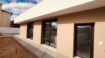 Gîte T4 à Azeitão (São Lourenço e São Simão) de 159 m²