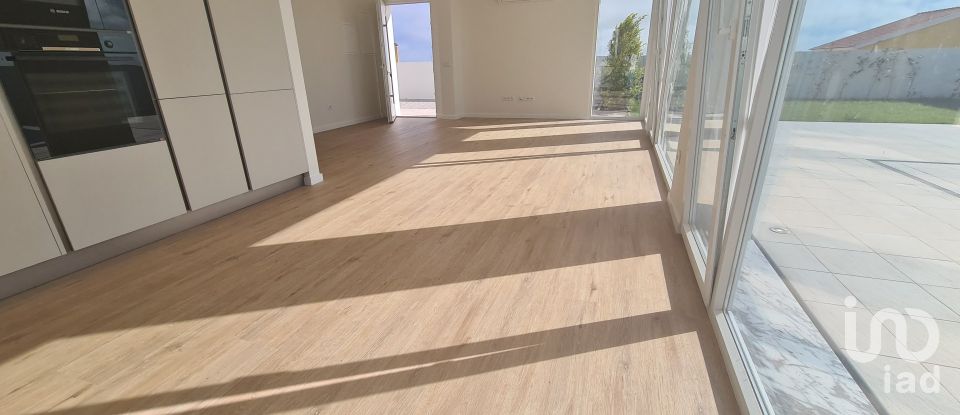 Maison T3 à Lourinhã e Atalaia de 120 m²