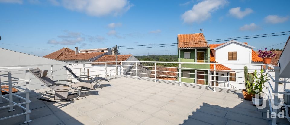 Gîte T2 à Pinheiro de Coja e Meda de Mouros de 97 m²