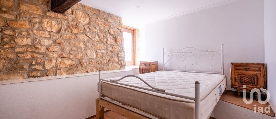 Lodge T3 in Santiago da Guarda of 262 m²