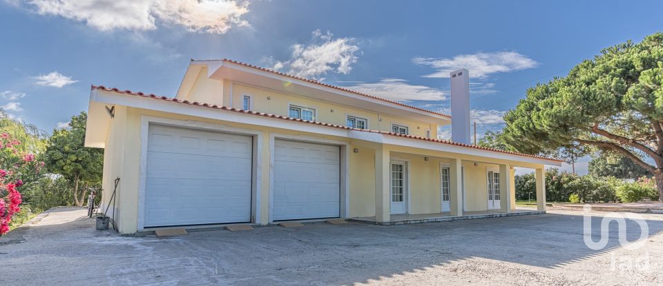 Maison T4 à Pinhal Novo de 323 m²