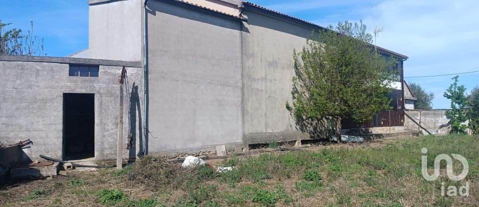 Maison de campagne T4 à Lagoaça e Fornos de 80 m²