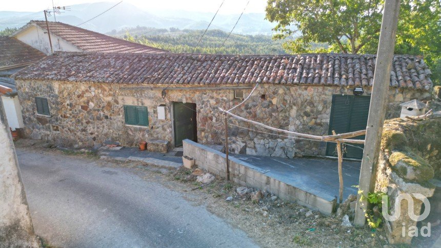 Traditional house T2 in São Miguel, Santa Eufémia e Rabaçal of 132 m²