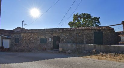 Maison traditionnelle T2 à São Miguel, Santa Eufémia e Rabaçal de 132 m²