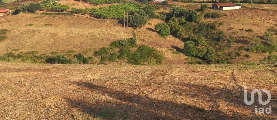 Terrain à Lamas e Cercal de 3 680 m²