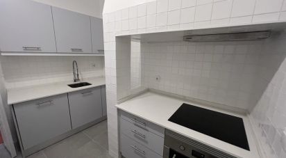 Apartamento T2 em Alcântara de 70 m²