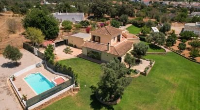 Maison T4 à Quelfes de 260 m²