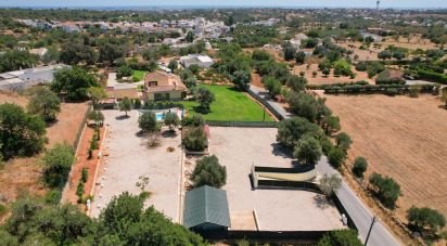 Casa / Villa T4 em Quelfes de 260 m²