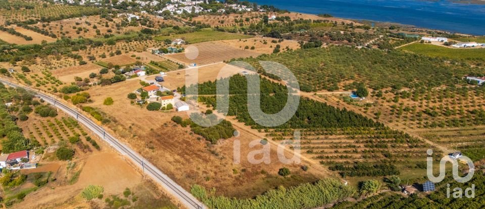 Maison de campagne T4 à Luz de Tavira e Santo Estêvão de 143 m²