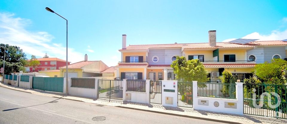 Casa T4 em São Domingos de Rana de 337 m²