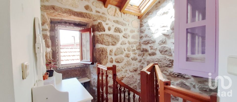 House T2 in Castro Laboreiro e Lamas de Mouro of 64 m²