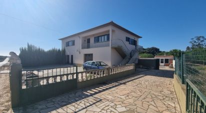 House T5 in São Bartolomeu dos Galegos e Moledo of 186 m²