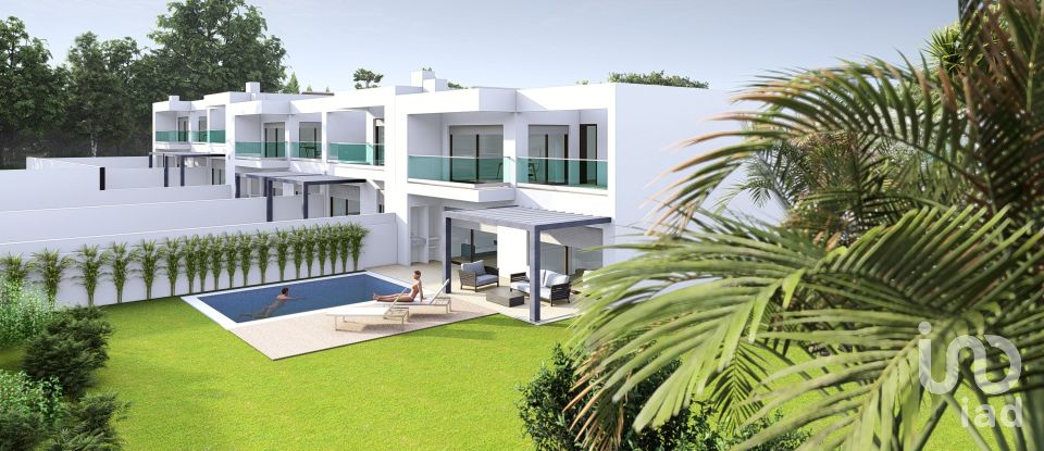 Casa T4 em Luz de 189 m²