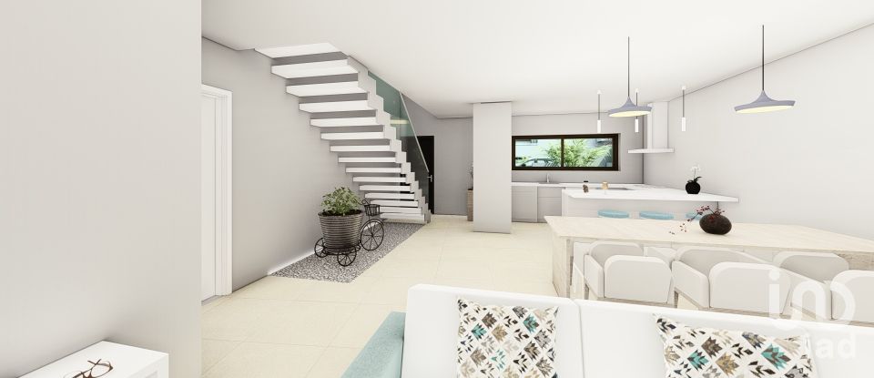 Casa T4 em Luz de 189 m²