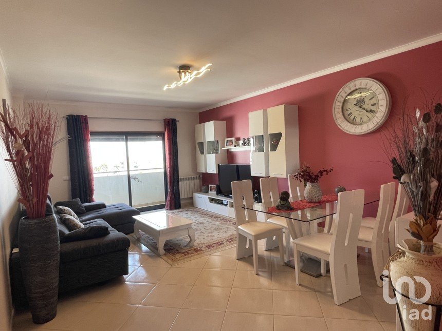 Apartment T3 in Quelfes of 120 m²