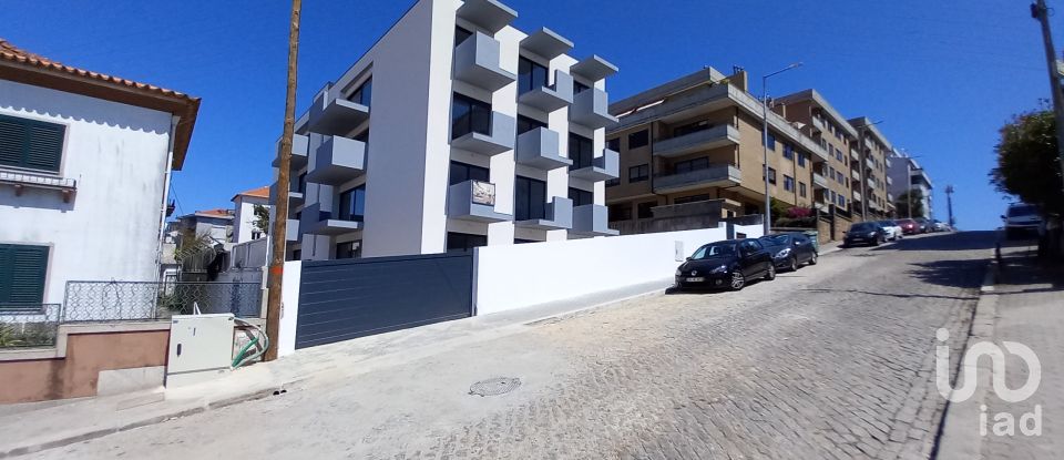 Apartment T3 in Mafamude e Vilar do Paraíso of 113 m²