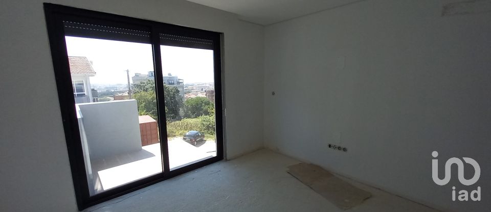 Apartamento T3 em Mafamude e Vilar do Paraíso de 116 m²