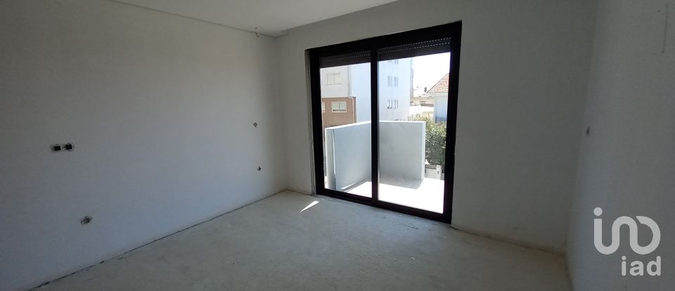 Apartment T3 in Mafamude e Vilar do Paraíso of 116 m²