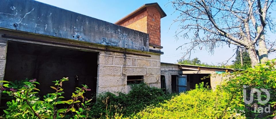 Maison traditionnelle T3 à Vila Nova De Cerveira E Lovelhe de 167 m²