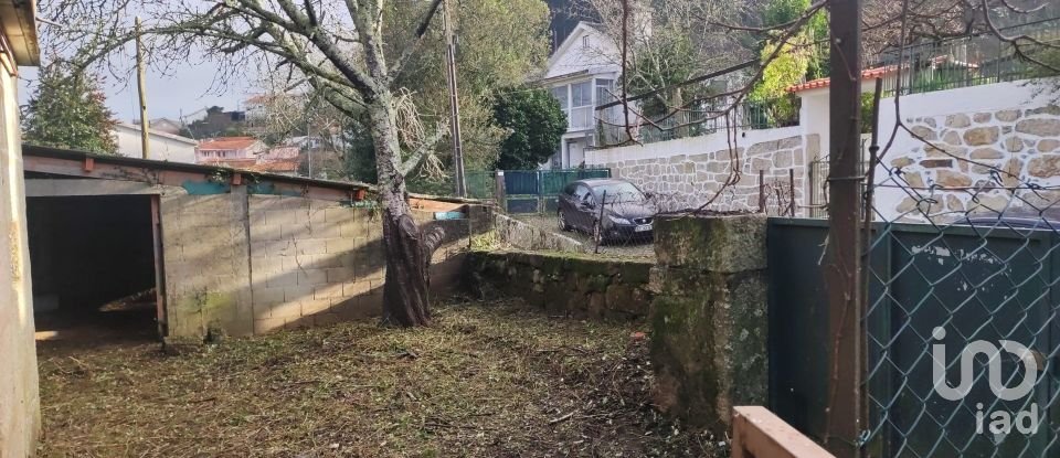 Maison traditionnelle T3 à Vila Nova De Cerveira E Lovelhe de 167 m²