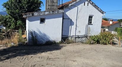 Habitação T1 em Várzea, Aliviada e Folhada de 42 m²