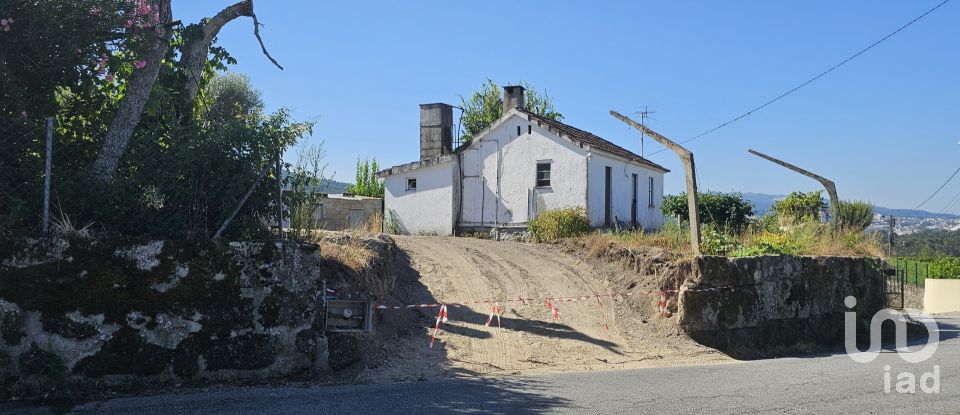 Habitação T1 em Várzea, Aliviada e Folhada de 42 m²