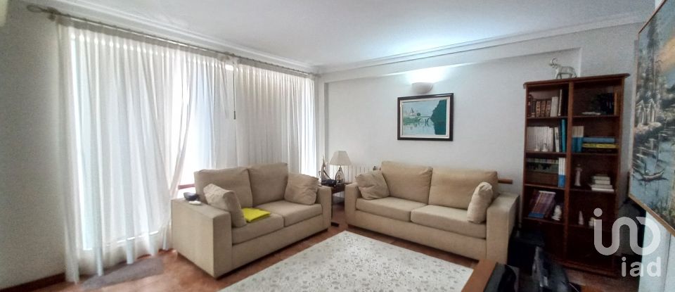 Apartment T3 in Barcelos, Vila Boa e Vila Frescainha (São Martinho e São Pedro) of 135 m²