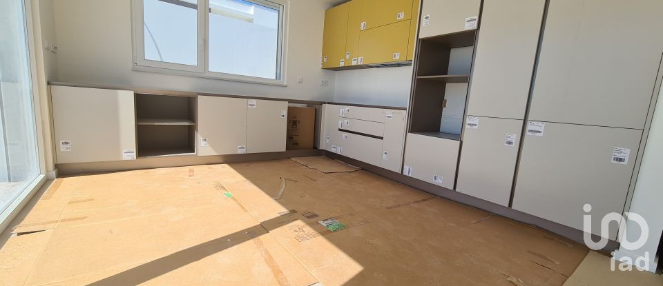 Maison T3 à Lourinhã e Atalaia de 120 m²