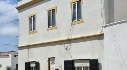 Maison traditionnelle T4 à Cadaval e Pêro Moniz de 118 m²