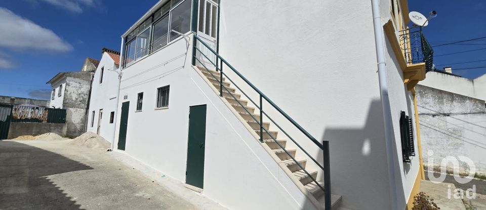 Casa tradicional T4 em Cadaval e Pêro Moniz de 118 m²