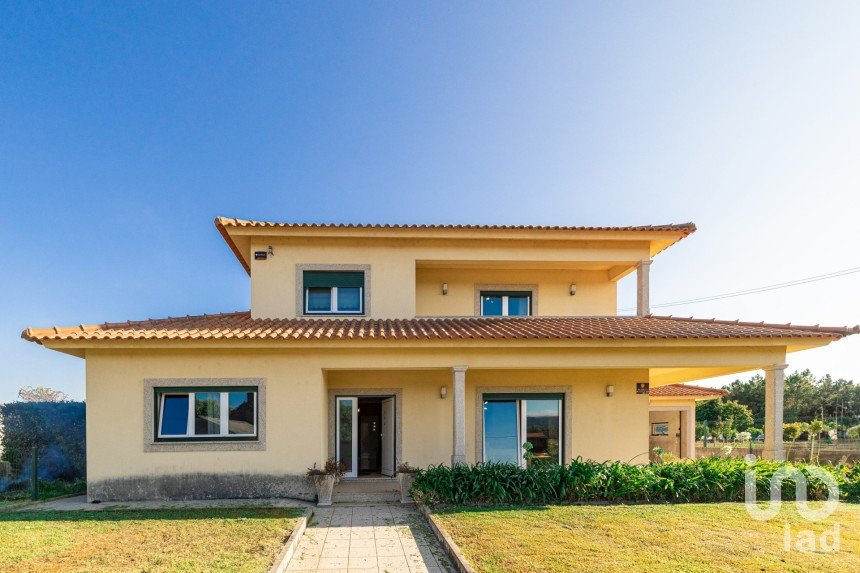 Gîte T3 à Campos e Vila Meã de 205 m²