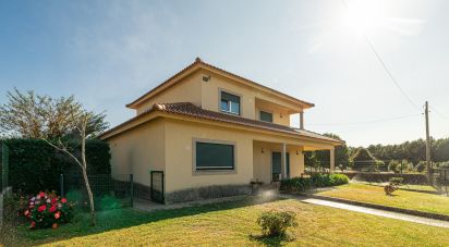 Lodge T3 in Campos e Vila Meã of 205 m²