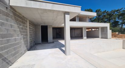 House T3 in Tornada e Salir do Porto of 203 m²