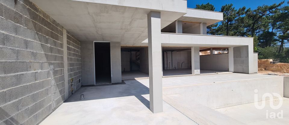 House T3 in Tornada e Salir do Porto of 203 m²