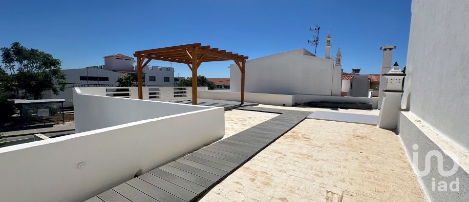 Casa / Villa T4 em Altura de 135 m²