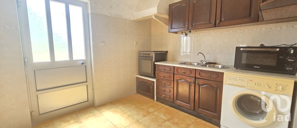 Maison de village T4 à Mafra de 303 m²